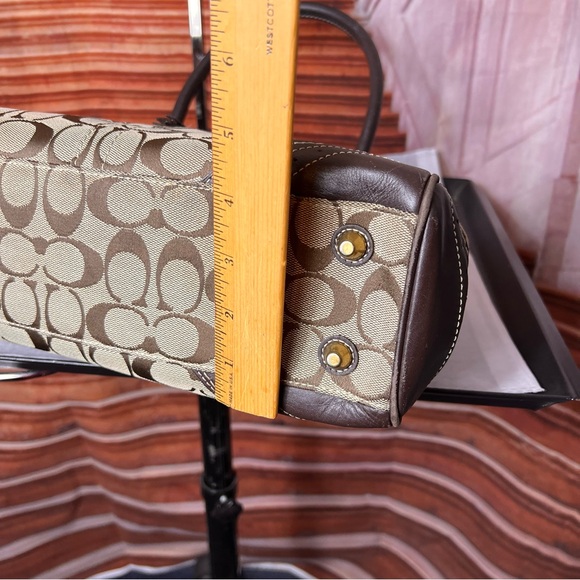 Coach Hamptons Signature Carryall Satchel tan signature canvas leather trim - Picture 9 of 13